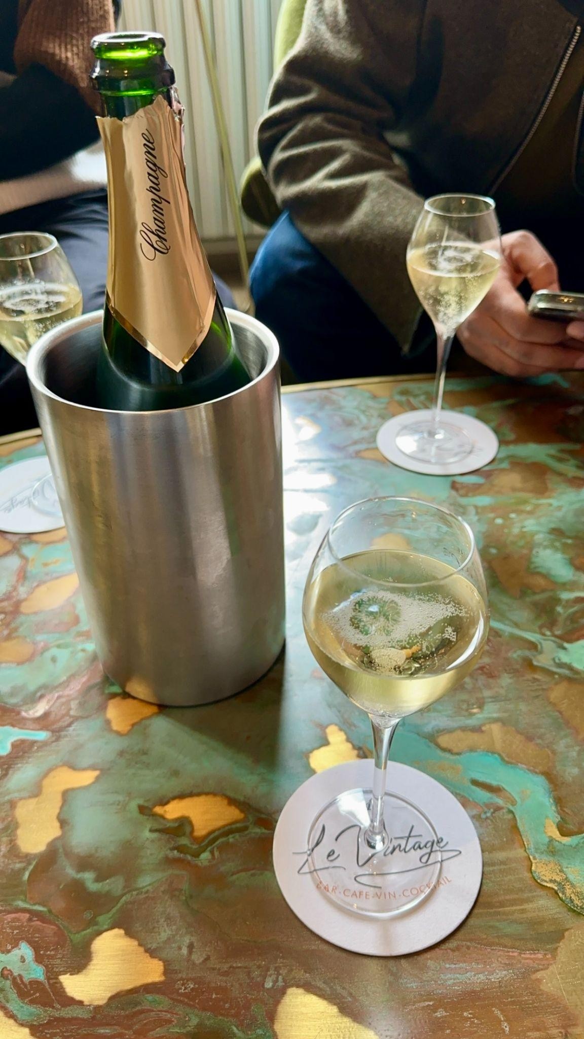 Le Vintage, Épernay, Champagne