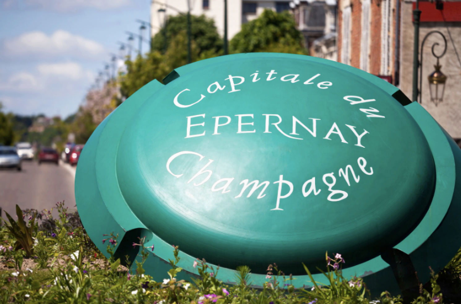 Where to Stay in Champagne: Reims or Épernay?