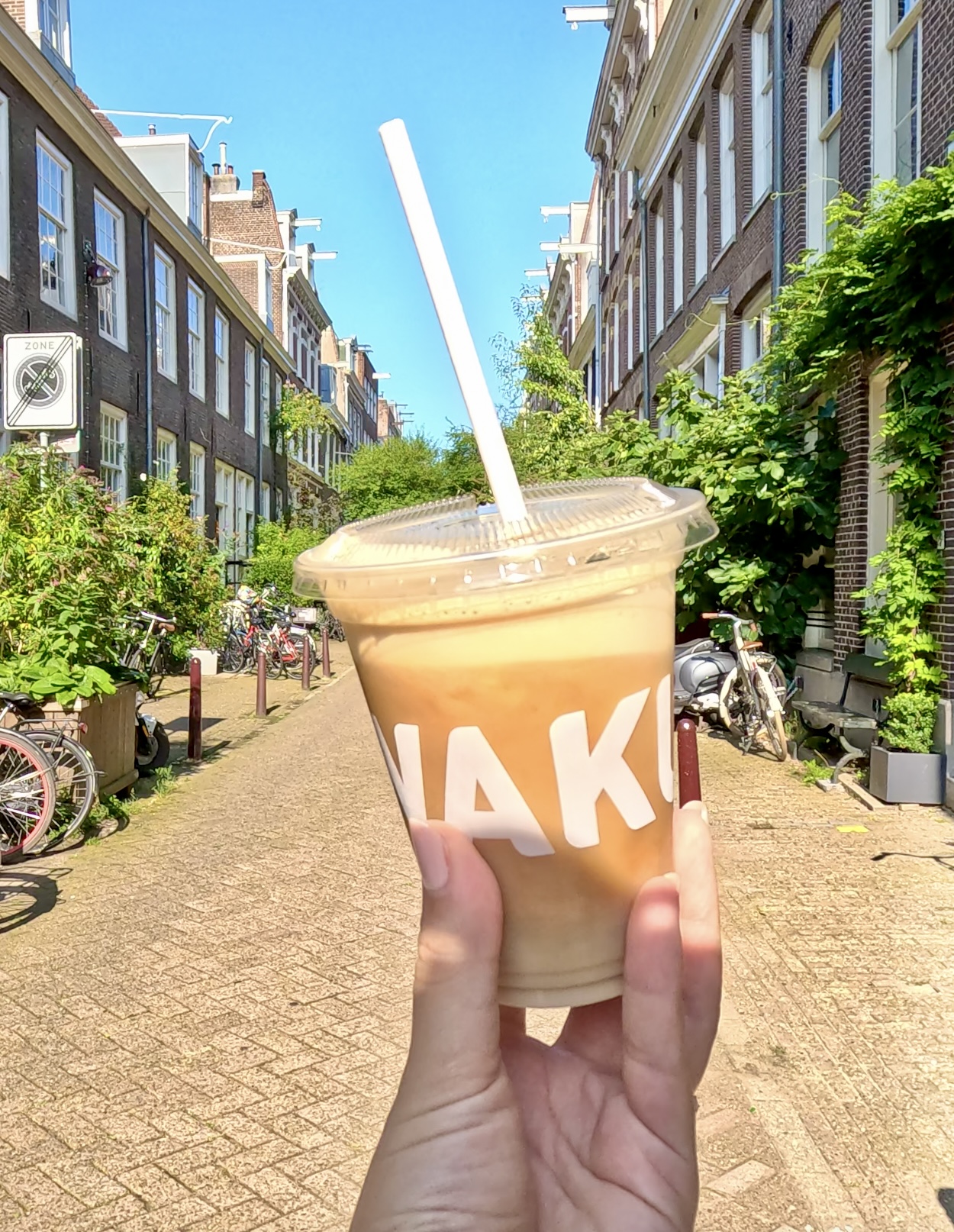 Iced coffee from Wakuli, Amsterdam