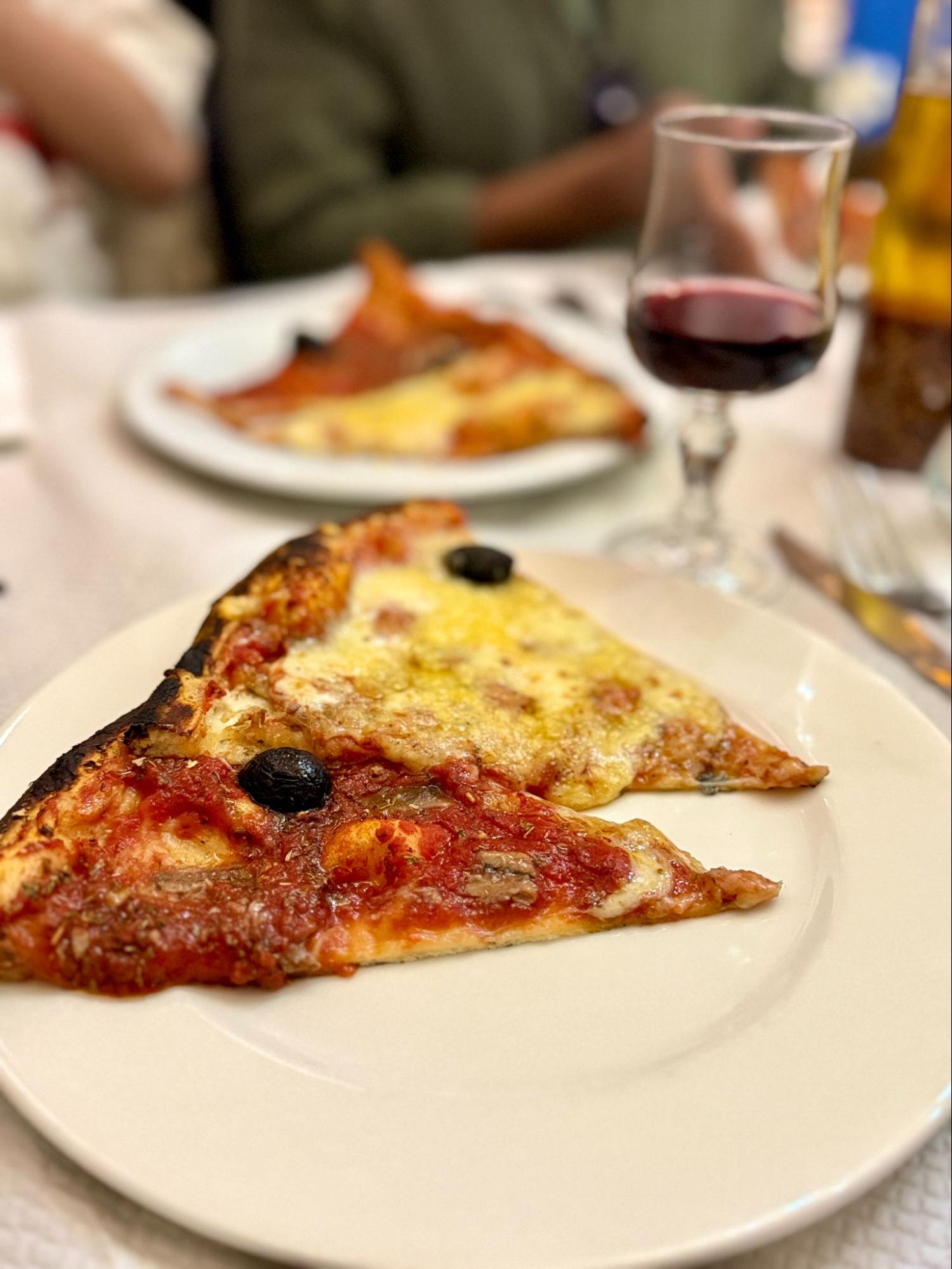 pizza from Chez Étienne, Marseille