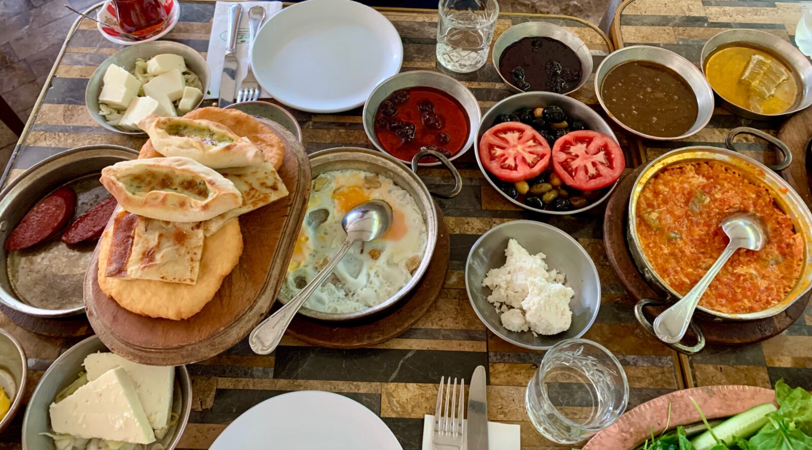 Breakfast at Nezih, Istanbul